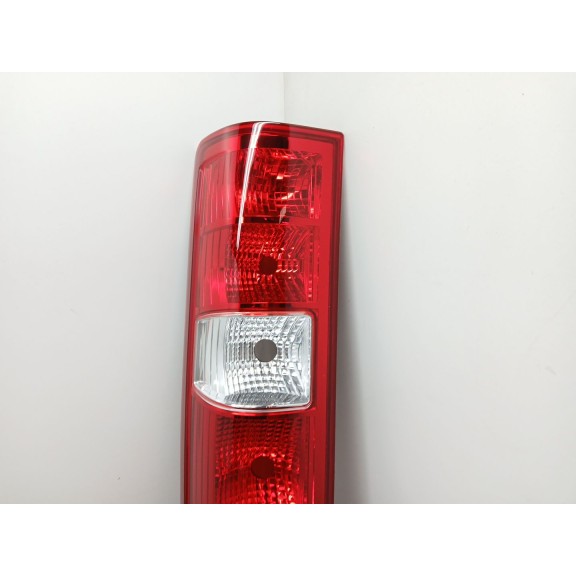 Recambio de piloto trasero izquierdo para iveco daily iv caja/chasis 29l10 referencia OEM IAM 69500591  16421231