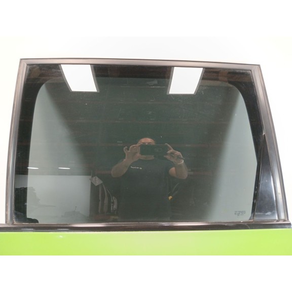 Recambio de puerta trasera izquierda para porsche cayenne (9pa) turbo s 4.5 referencia OEM IAM 95553301106  95553301106GRV