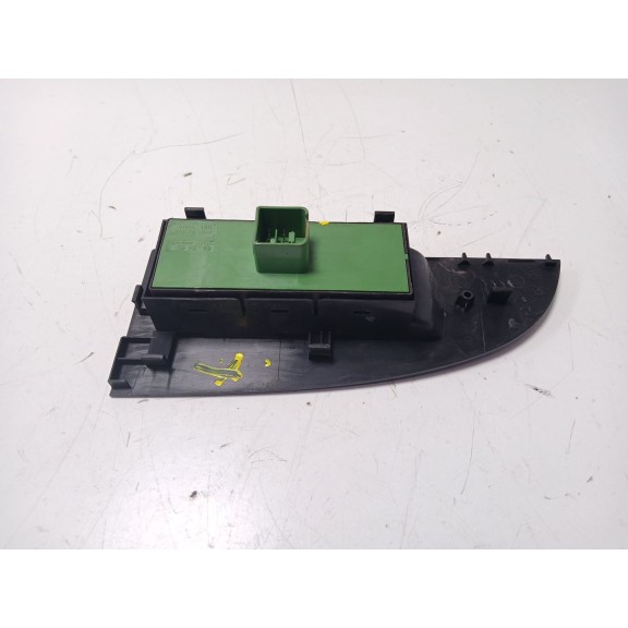 Recambio de mando elevalunas delantero izquierdo para seat leon (1p1) 1.6 tdi referencia OEM IAM   