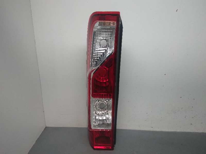 Recambio de piloto trasero izquierdo para opel movano b kasten/combi referencia OEM IAM 265550023R  