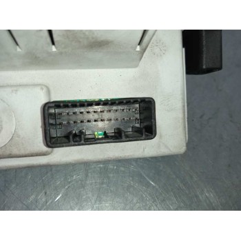 Recambio de display para renault megane ii berlina 5p authentique referencia OEM IAM 8200290542  