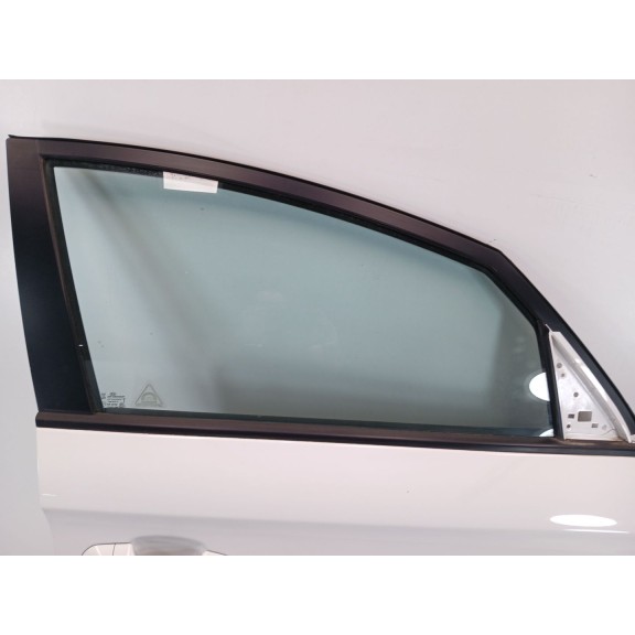 Recambio de puerta delantera derecha para kia carens iv 1.7 crdi referencia OEM IAM 76004A4000  