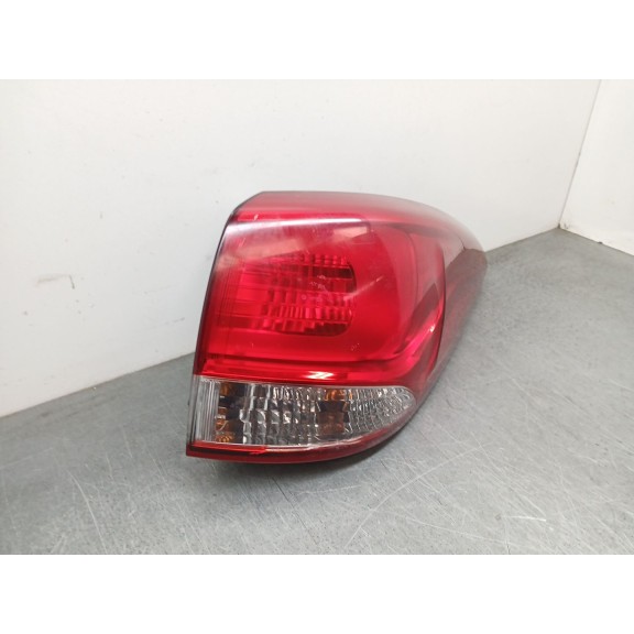 Recambio de piloto trasero derecho para kia carens iv 1.7 crdi referencia OEM IAM   