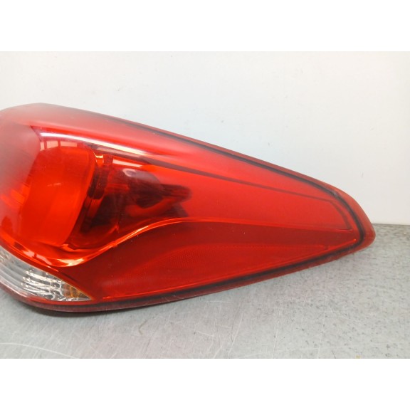 Recambio de piloto trasero derecho para kia carens iv 1.7 crdi referencia OEM IAM   