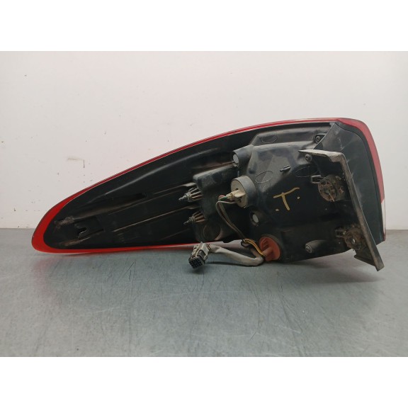 Recambio de piloto trasero derecho para kia carens iv 1.7 crdi referencia OEM IAM   