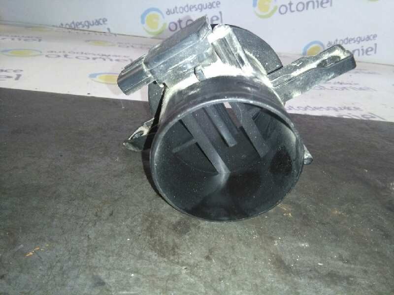 Recambio de caudalimetro para toyota auris luna referencia OEM IAM 2220431010  