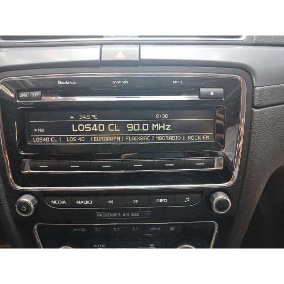 Recambio de sistema audio / radio cd para skoda superb ii (3t4) 2.0 tdi 16v referencia OEM IAM   