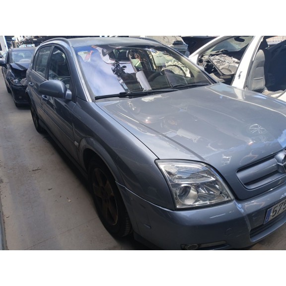 opel signum hatchback (z03) del año 2004