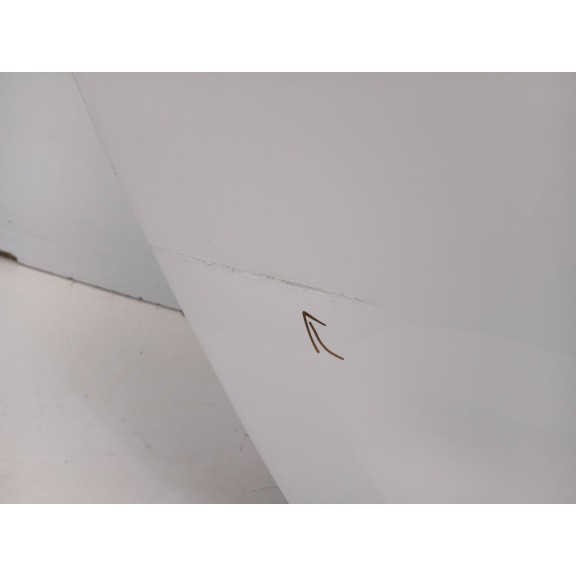 Recambio de puerta trasera derecha para kia carens iv 1.7 crdi referencia OEM IAM 77004A4000  