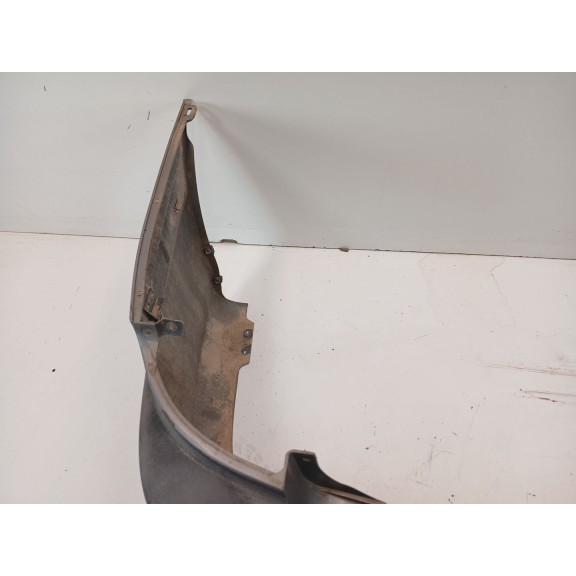 Recambio de paragolpes trasero para kia carnival ii (gq) 2.9 crdi referencia OEM IAM   