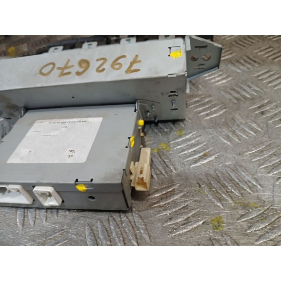 Recambio de display para toyota avensis (_t25_) 1.8 (zzt251_) referencia OEM IAM 8611005020  