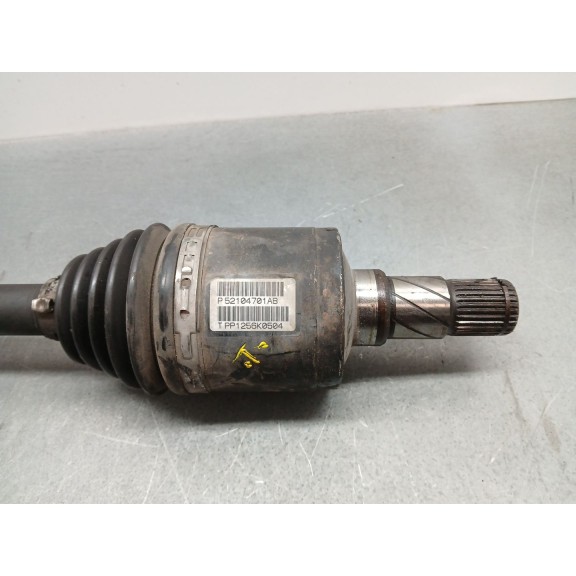 Recambio de transmision delantera izquierda para jeep commander 3.0 crd cat referencia OEM IAM p52104701ab  