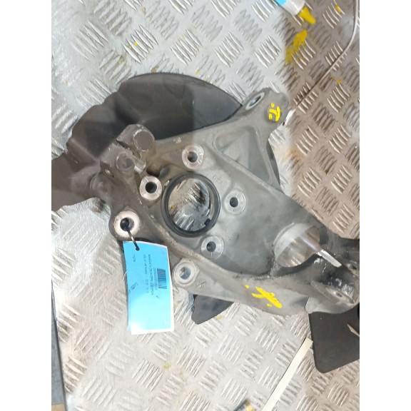 Recambio de mangueta delantera izquierda para volvo v40 kinetic referencia OEM IAM 31387650  