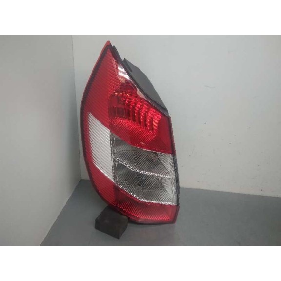 Recambio de piloto trasero izquierdo para renault scenic ii referencia OEM IAM 8200493374  16808221