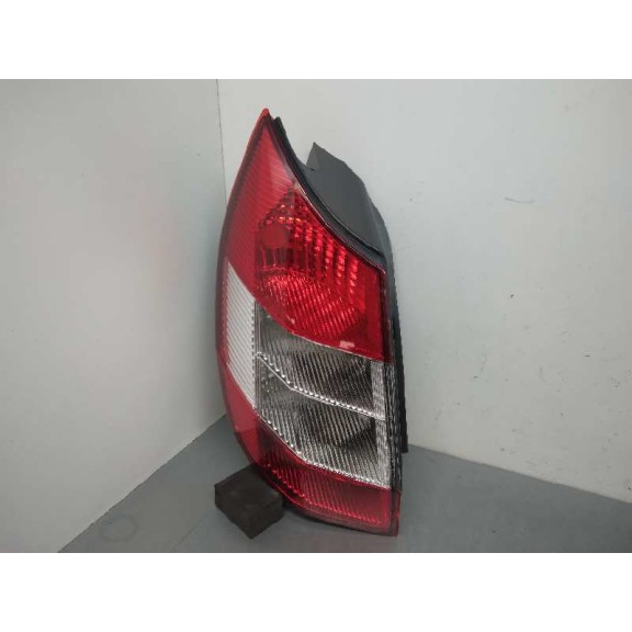 Recambio de piloto trasero izquierdo para renault scenic ii referencia OEM IAM 8200493374  16808221