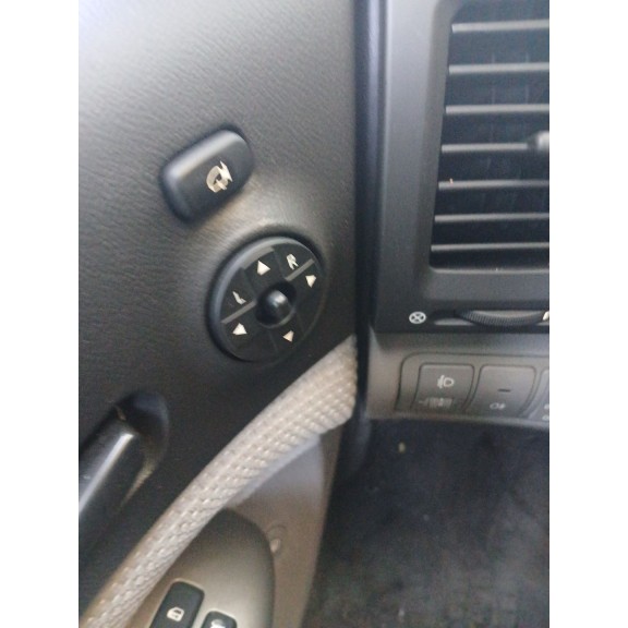 Recambio de retrovisor izquierdo para kia carnival / grand carnival iii (vq) 2.9 crdi referencia OEM IAM   