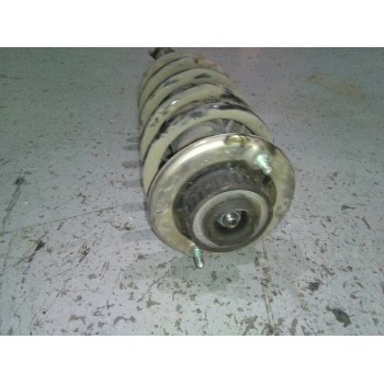 Recambio de amortiguador delantero izquierdo para volkswagen passat berlina (3b2) berlina referencia OEM IAM   