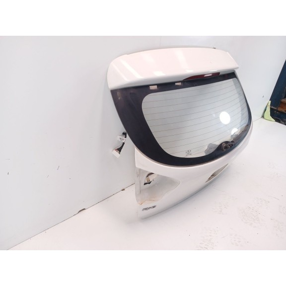 Recambio de porton trasero para kia rio basic referencia OEM IAM   