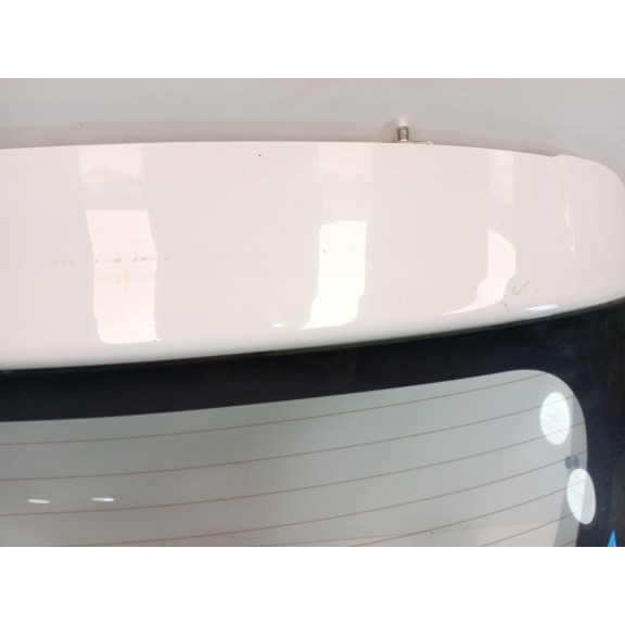 Recambio de porton trasero para kia rio basic referencia OEM IAM   