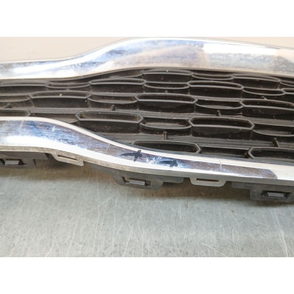Recambio de rejilla paragolpes delantero para kia picanto iii (ja) 1.2 referencia OEM IAM 86351G6000  