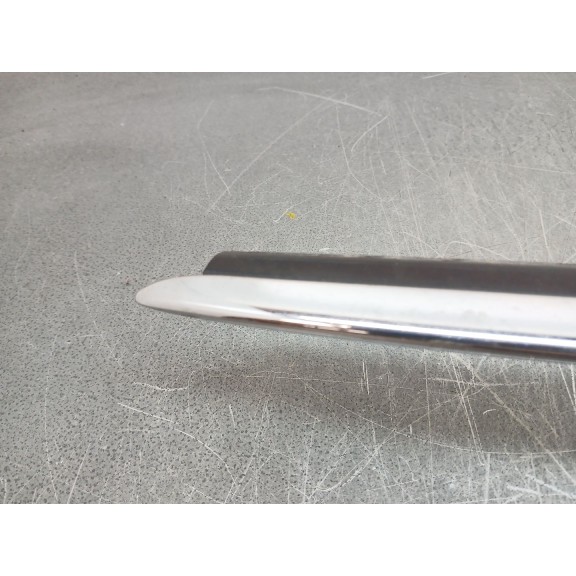 Recambio de rejilla paragolpes delantero para fiat 500l (351_, 352_) 1.4 lpg (199lyf1b) referencia OEM IAM 735637413  