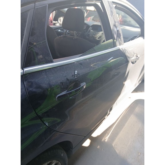 Recambio de puerta trasera derecha para ford focus iii sedán 1.6 tdci referencia OEM IAM   