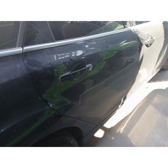 Recambio de puerta trasera derecha para ford focus iii sedán 1.6 tdci referencia OEM IAM   