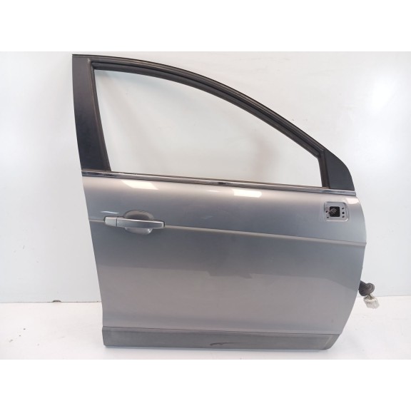 Recambio de puerta delantera derecha para chevrolet captiva 2.0 diesel cat referencia OEM IAM 42352070  