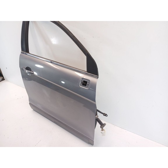 Recambio de puerta delantera derecha para chevrolet captiva 2.0 diesel cat referencia OEM IAM 42352070  