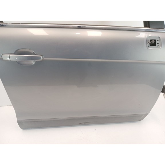 Recambio de puerta delantera derecha para chevrolet captiva 2.0 diesel cat referencia OEM IAM 42352070  