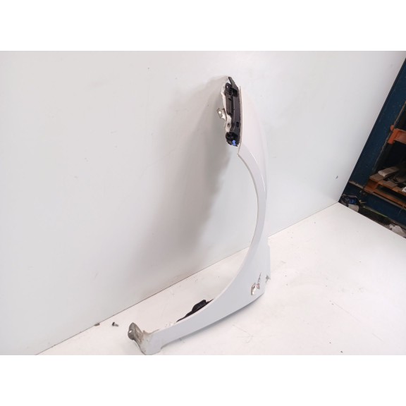 Recambio de aleta delantera izquierda para chevrolet cruze (j300) 2.0 cdi referencia OEM IAM   