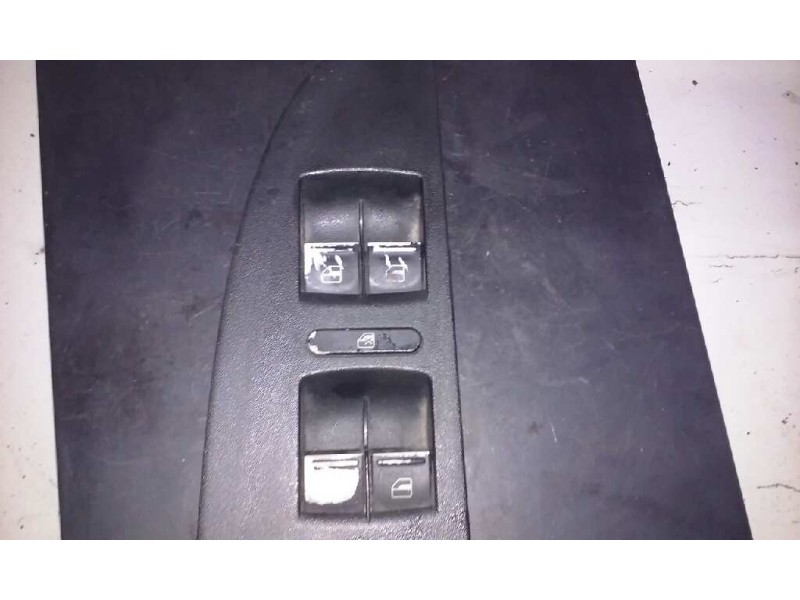 Recambio de mando elevalunas delantero izquierdo para seat leon (1p1) reference referencia OEM IAM   4 TECLAS