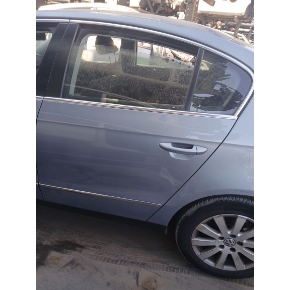 Recambio de puerta trasera izquierda para volkswagen passat b6 (3c2) 2.0 tdi referencia OEM IAM 3C5833055H  