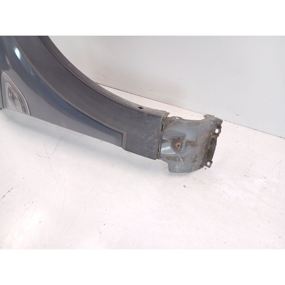 Recambio de aleta delantera derecha para chevrolet captiva 2.0 diesel cat referencia OEM IAM 96624396  