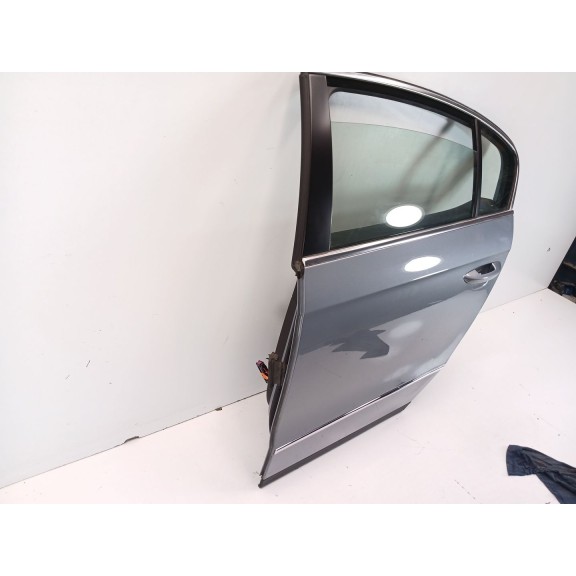 Recambio de puerta trasera izquierda para volkswagen passat b6 (3c2) 2.0 tdi referencia OEM IAM 3C5833055H  