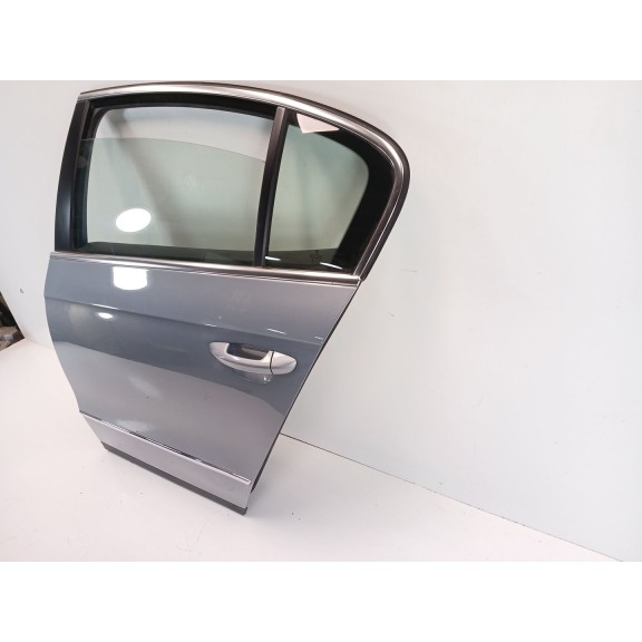 Recambio de puerta trasera izquierda para volkswagen passat b6 (3c2) 2.0 tdi referencia OEM IAM 3C5833055H  