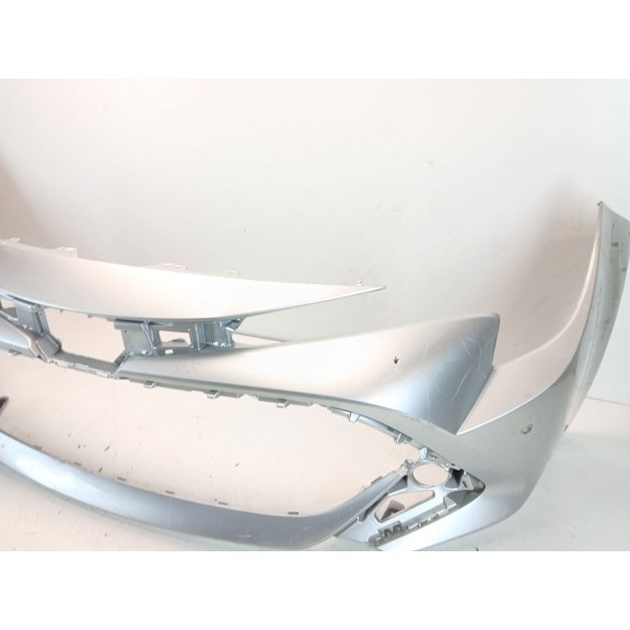 Recambio de paragolpes delantero para toyota corolla (e21) hybrid active referencia OEM IAM 5211902J90  