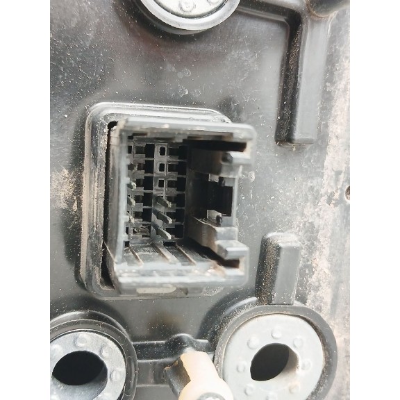 Recambio de retrovisor derecho para chevrolet captiva 2.0 diesel cat referencia OEM IAM a045611  