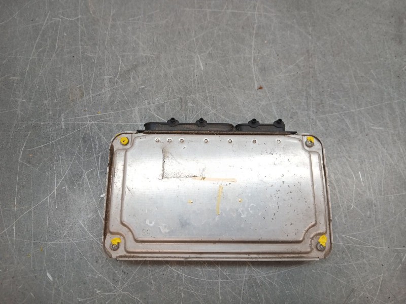 Recambio de centralita motor uce para seat ibiza (6l1) hit referencia OEM IAM 03C906057AG 0261201667 