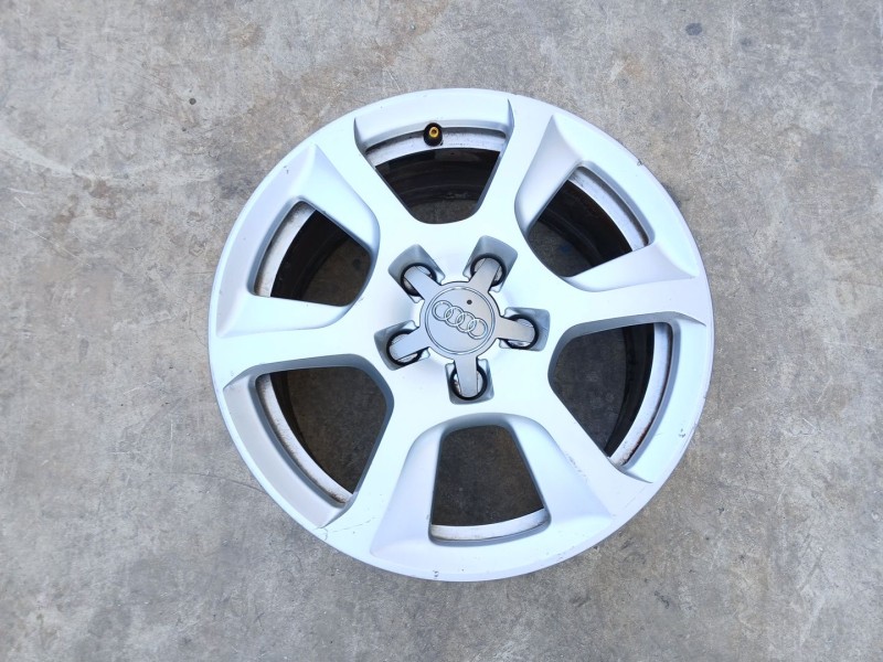 Recambio de llanta para audi a4 b8 avant (8k5) 2.0 tdi referencia OEM IAM 8K0601025F  16 pulgadas