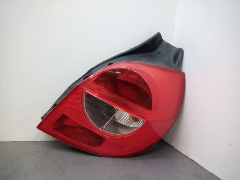 Recambio de piloto trasero derecho para renault clio iii confort dynamique referencia OEM IAM   