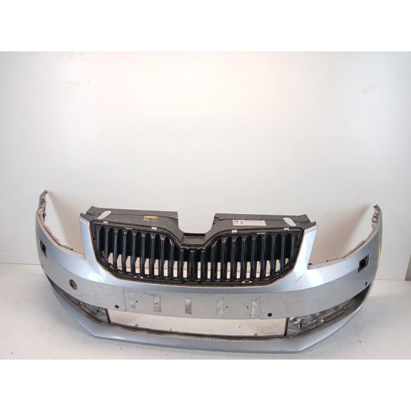 Recambio de paragolpes delantero para skoda octavia iii (5e3, nl3, nr3) 1.6 tdi referencia OEM IAM 5E0807221  