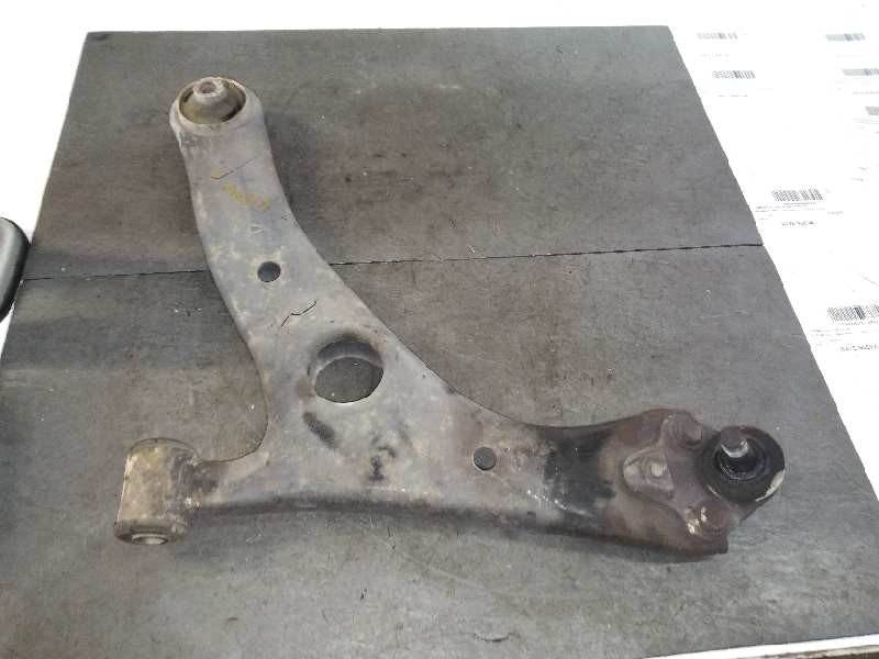 Recambio de brazo suspension inferior delantero izquierdo para toyota rav 4 (a2) 1.8 luna referencia OEM IAM   