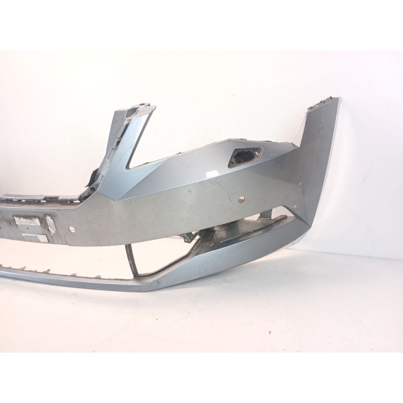 Recambio de paragolpes delantero para skoda superb (3v3) 2.0 tdi referencia OEM IAM 3V0807221  