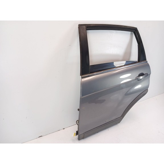 Recambio de puerta trasera izquierda para chevrolet captiva 2.0 diesel cat referencia OEM IAM 94543752  