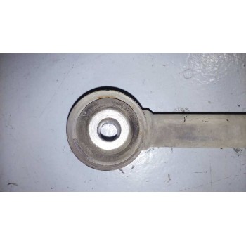 Recambio de tirante trasero derecho para land rover discovery 4 3.0 td v6 cat referencia OEM IAM   