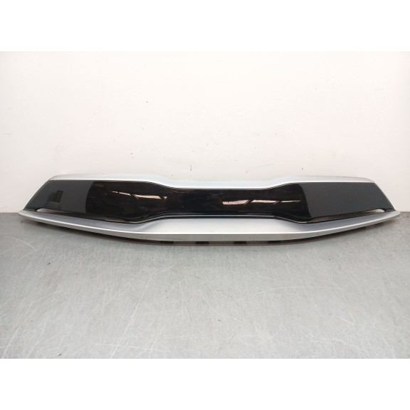 Recambio de rejilla paragolpes delantero para kia stonic (yb) 1.4 lpg referencia OEM IAM 86351H8410  