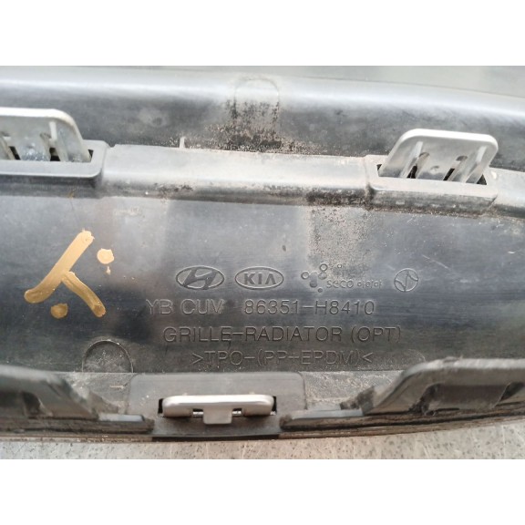 Recambio de rejilla paragolpes delantero para kia stonic (yb) 1.4 lpg referencia OEM IAM 86351H8410  
