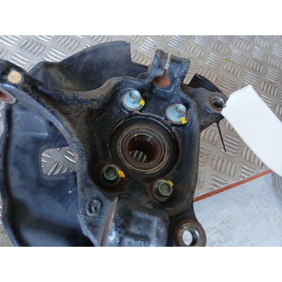 Recambio de mangueta delantera derecha para mazda 3 sedán (bm_, bn_) 2.2 d referencia OEM IAM   