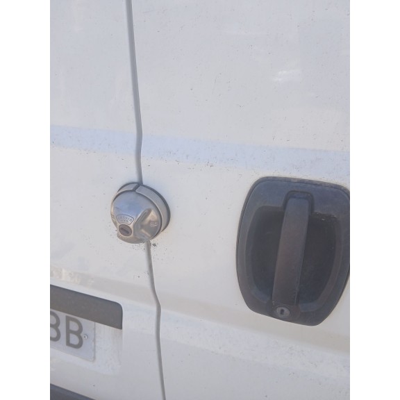 Recambio de puerta trasera derecha para peugeot boxer furgoneta 2.2 hdi 110 referencia OEM IAM   